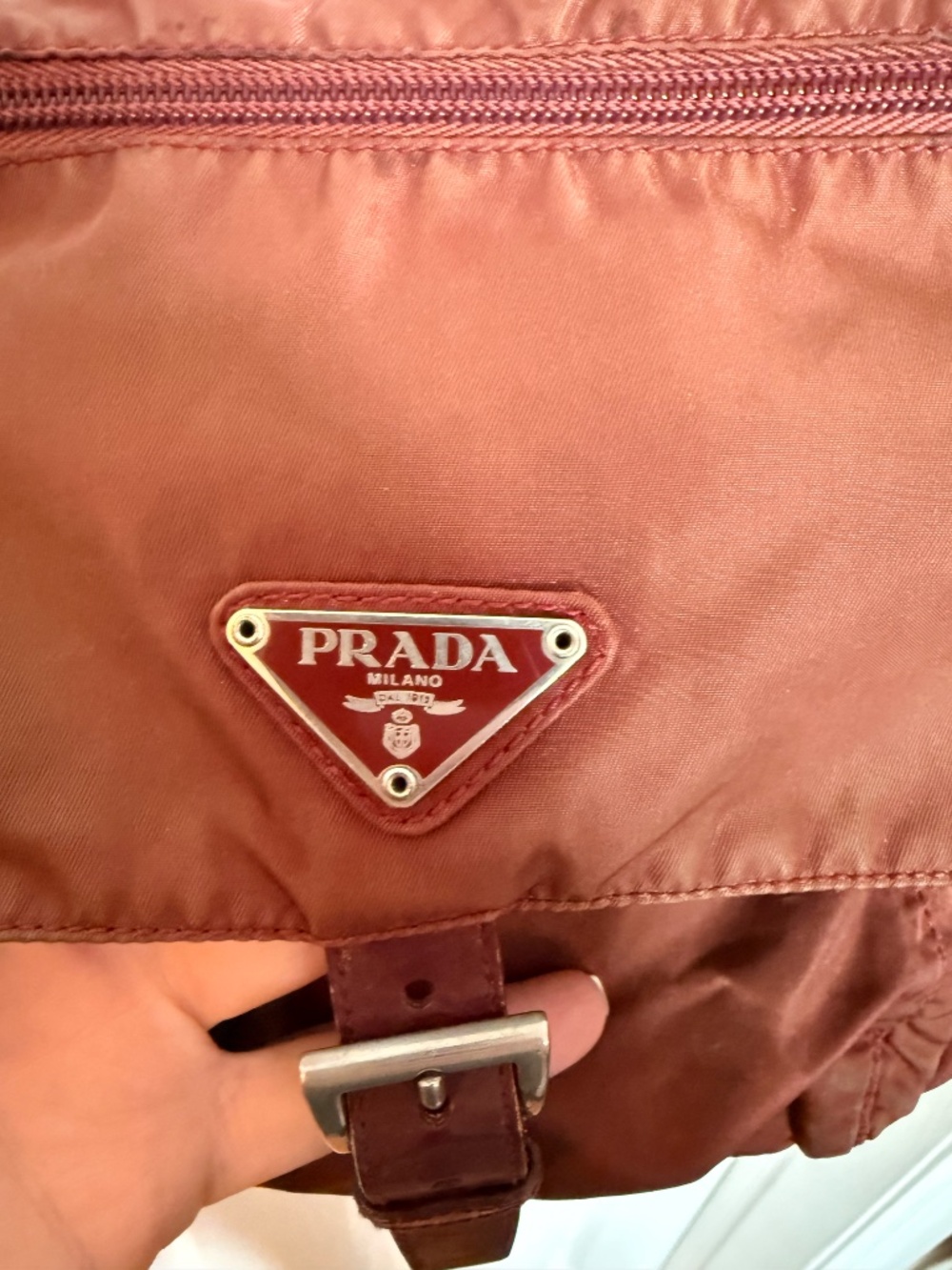 VINTAGE PRADA Burgundy Maroon Vela Nylon Messenger Crossbody Bag / Shoulder Bag - Picture 5 of 6